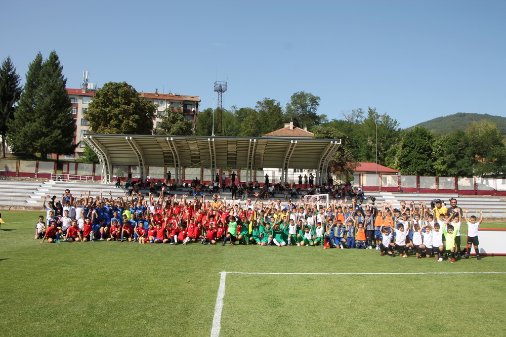 Община Ардино: Около 200 бъдещи футболни таланти взеха участие в регионалното първенство за подготвителни групи в Ардино