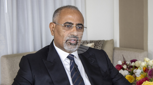 Лидерът на йеменските сепаратисти е избягал от Йемен с помощта на ОАЕ, твърди оглавената от Саудитска Арабия коалиция