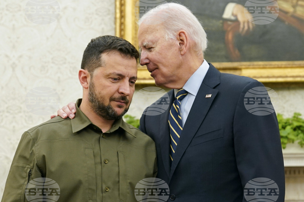 "Уолстрийт джърнъл": Прекъсването на финансирането от САЩ застрашава икономическата стабилност на Украйна