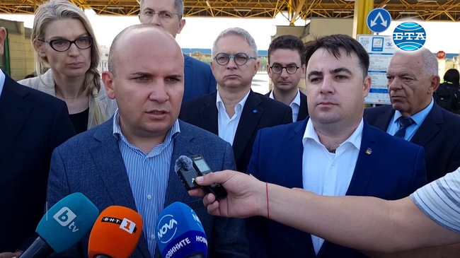 Очакваме България и Румъния да бъдат част от Шенгенското пространство до края на годината, заявиха евродепутатите Илхан Кючюк и Влад Ботош
