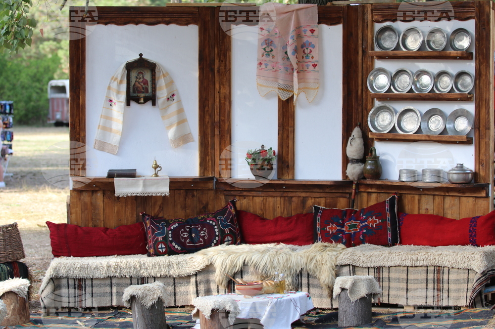 Село Червена вода - Комитски събор