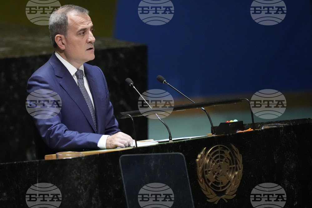 Външният министър на Азербайджан разговаря с турския си колега в Анкара