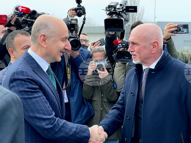 Bulgarian, Turkish Transport Ministers Discuss Connectivity