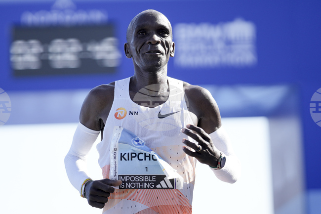 Двукратният олимпийски шампион Елиуд Кипчоге обяви, че ще участва в Маратона на Сидни през август