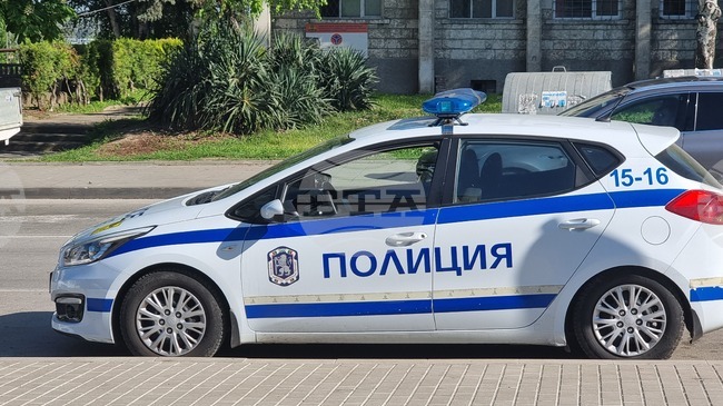 Мъж е с черепно-мозъчна травма след масово сбиване в плевенско село, двама са задържани, съобщиха от полицията 