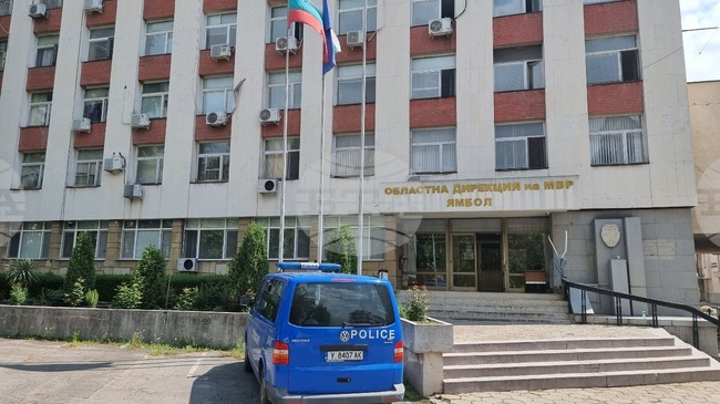 В Ямбол двама мъже са пострадали при страничен удар от автомобил, управляван от 27-годишна жена с над 1,2 промила алкохол в кръвта