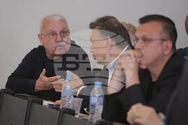 Журналистика - война - кръгла маса