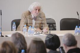 Журналистика - война - кръгла маса