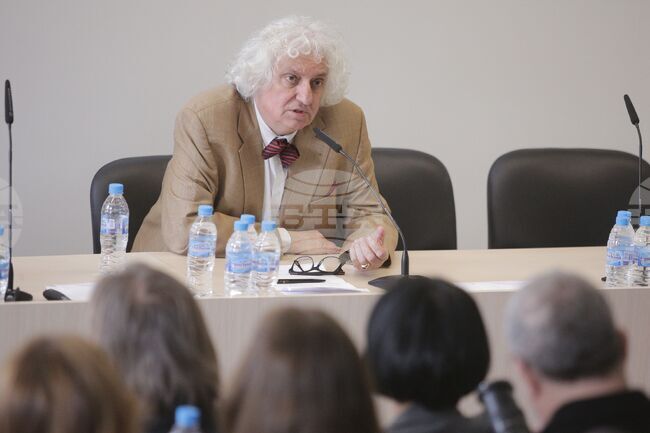 Журналистика - война - кръгла маса