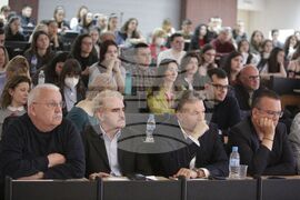 Журналистика - война - кръгла маса