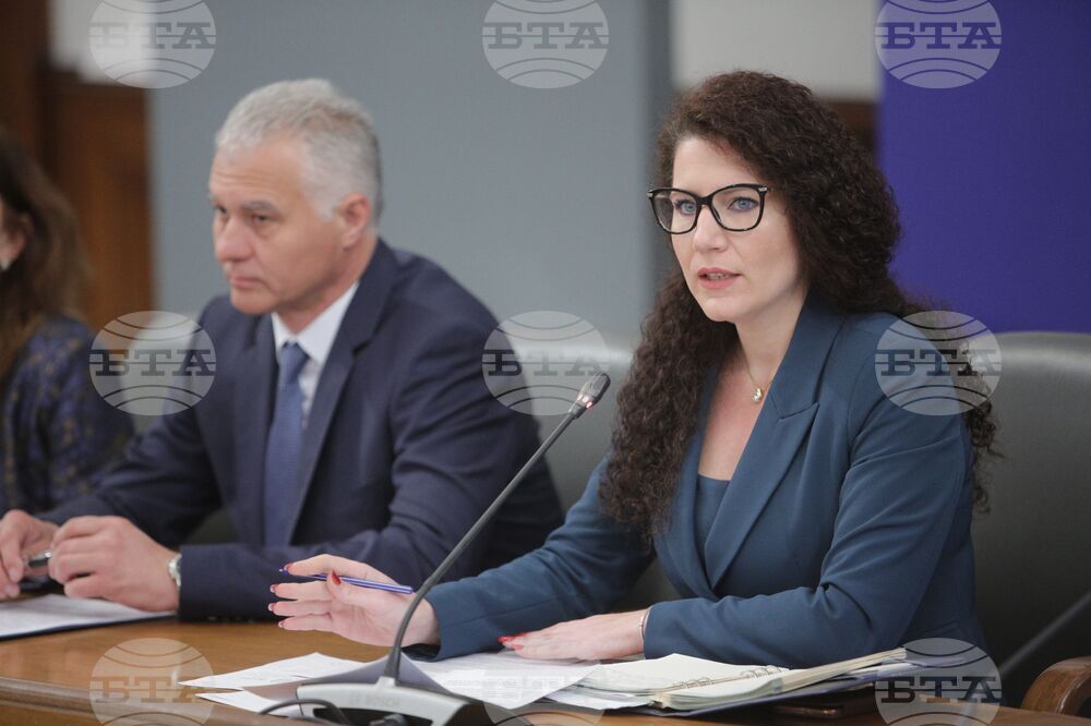 Министерски съвет - Калина Константинова - пресконференция