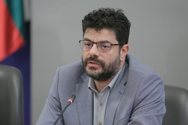 Реакцията при кибератаката на "Български пощи" не е била светкавична, съобщи експертът Васил Величков