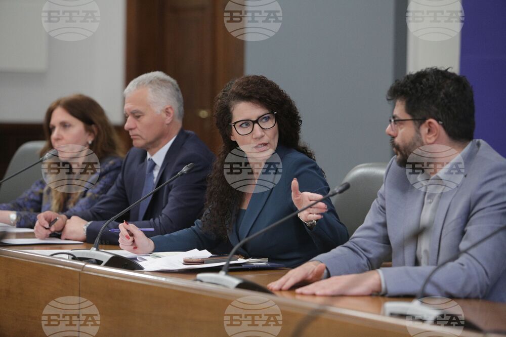 Министерски съвет - Калина Константинова - пресконференция