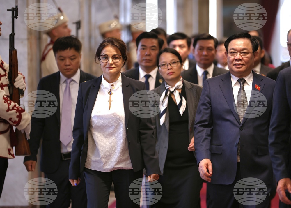 Румен Радев - Въонг Дин Хюе - среща