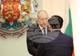 Румен Радев - Въонг Дин Хюе - среща