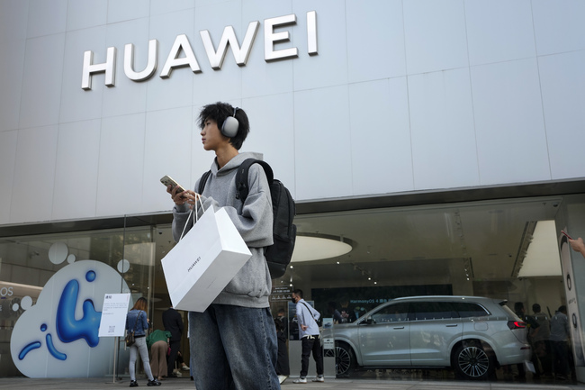 Изложението Huawei Europe Enterprise Roadshow 2023 показва ползите от дигитализацията и устойчивостта през иновативните технологични решения