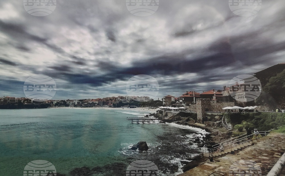 Летище София - изложба - "Моето лято в България"