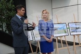 Летище София - изложба - "Моето лято в България"