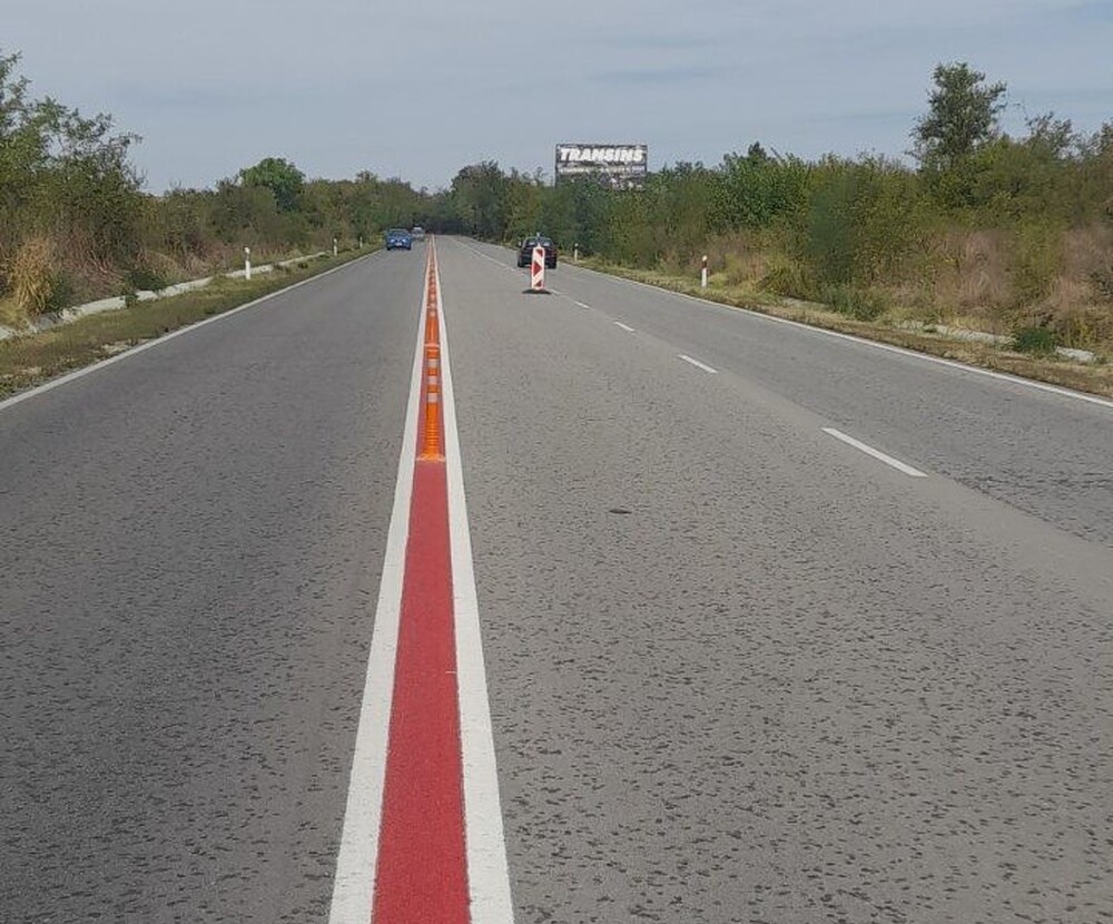 АПИ: Започна монтирането на гъвкави ограничители на пътя Русе - Бяла. От утре се поставят и в Прохода на Републиката
