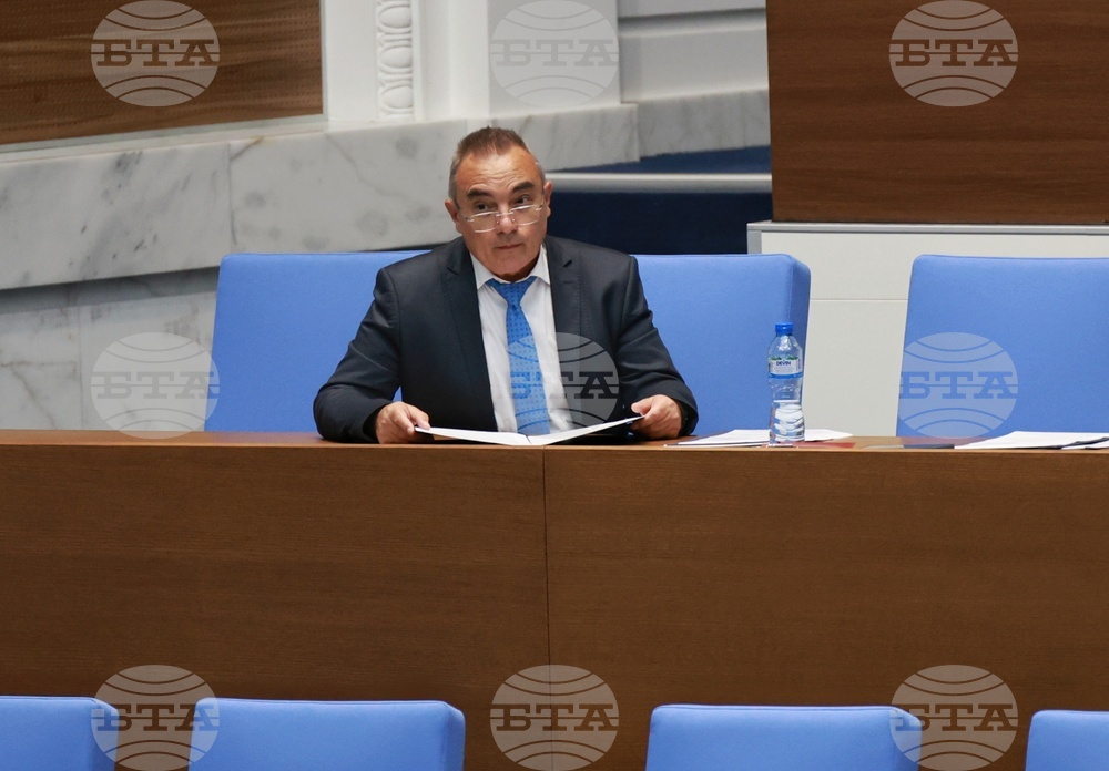 Парламент - парламентарен контрол - Кръстю Кръстев