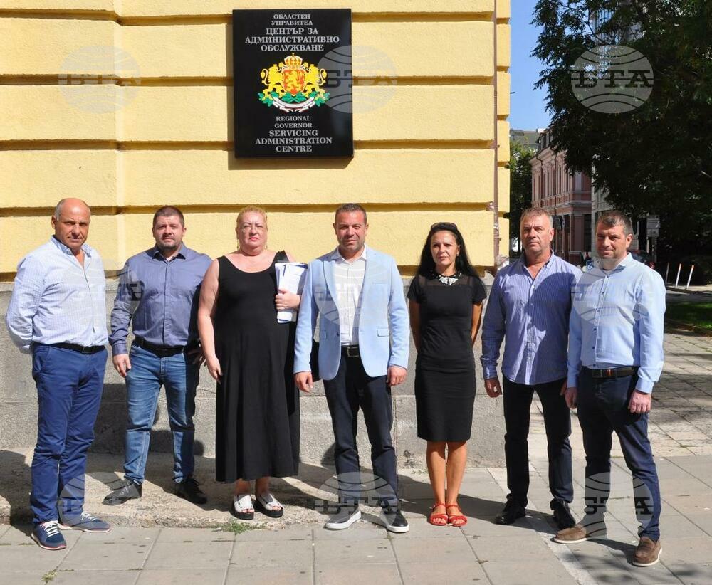 Партия "Мир" регистрира в Бургас листа с 51 кандидати за общински съветници