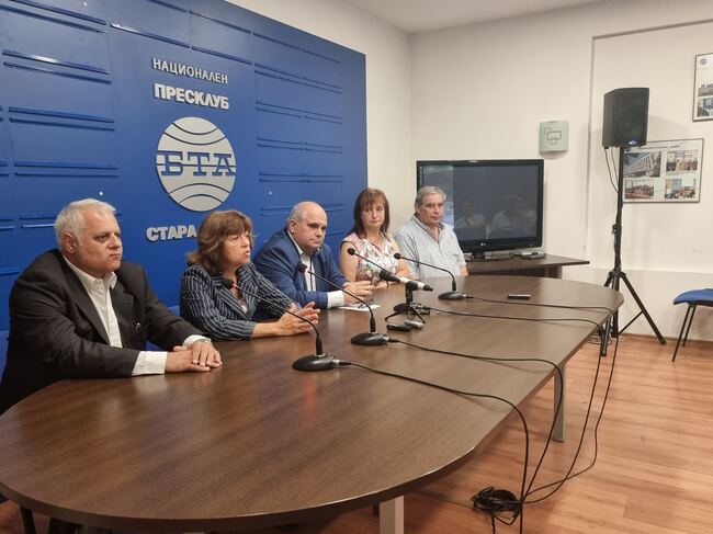 Елена Нонева е водач на листата с кандидати за общински съветници на местна коалиция "Неутрална България" в Стара Загора