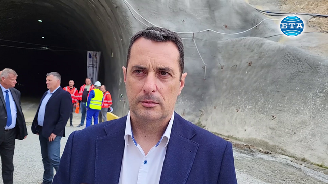 Надявам се до 2027 г. по направлението София – Пловдив да се пътува комфортно за по-малко от час, каза министър Георги Гвоздейков