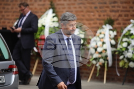 Тошо Тошев - поклонение