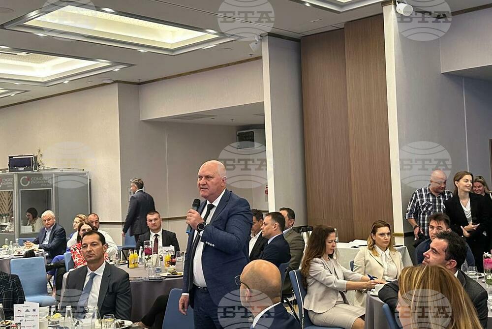 МОН: Дуалното обучение влиза в университетите