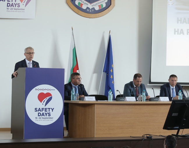 Премиерът към МВР: Вършете си работата, имате нашата подкрепа