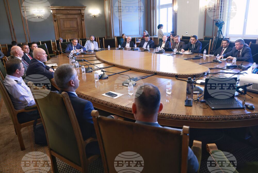 Парламент - Комисия по отбрана - заседание