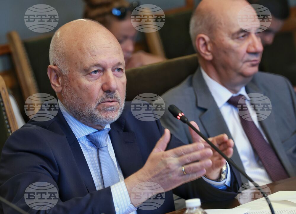 Парламент - Комисия по отбрана - заседание