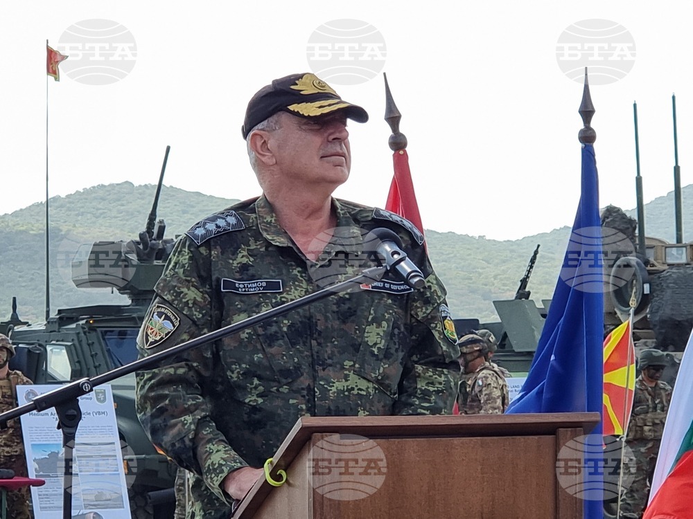 По-добре е да не съхраняваме неизправни зенитно управляеми ракети, защото това е опасно, каза началникът на отбраната Емил Ефтимов