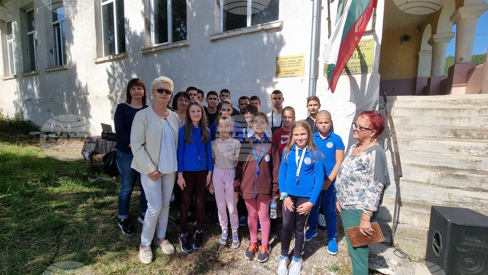 Табела в памет на опълченеца от брезнишкото село Сопица Крум Апостолов Попов беше открита днес