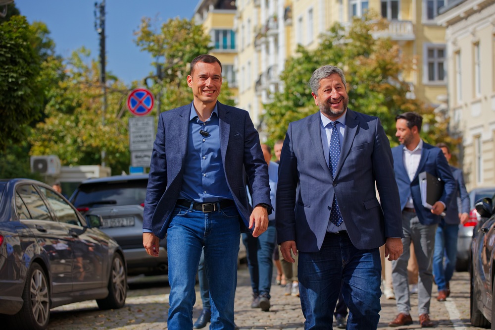 Коалиция “Обединени за София”: “Продължаваме Промяната-Демократична България (Спаси София)”регистрира кандидатските си листи