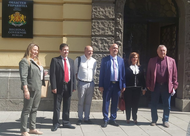 КП „БСП за България“ регистрира в Общинската избирателна комисия в Бургас листата си с кандидати за общински съветници