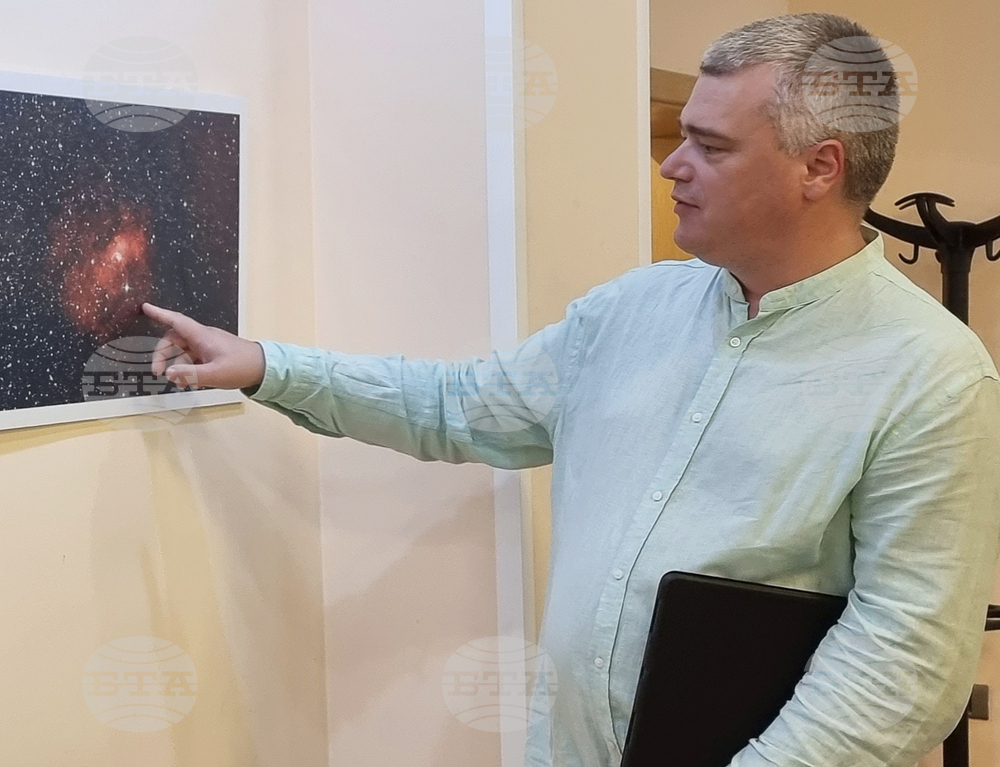 Науката се обединява с изкуството в астрофотографска изложба във Варна