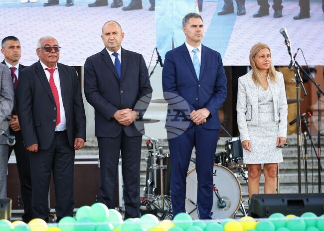 Карнобат - празник на града - Румен Радев - посещение