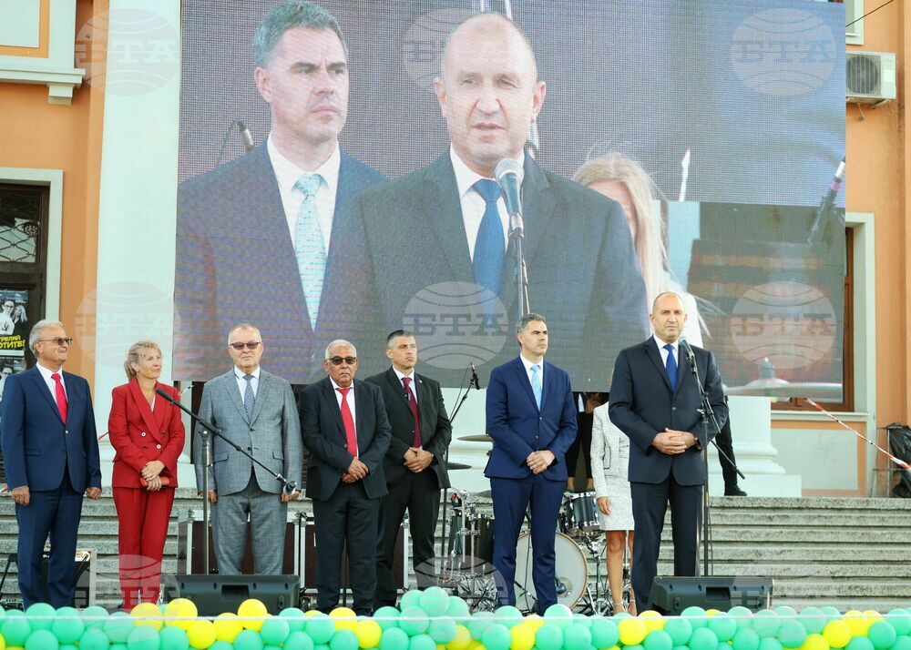 Карнобат - празник на града - Румен Радев - посещение