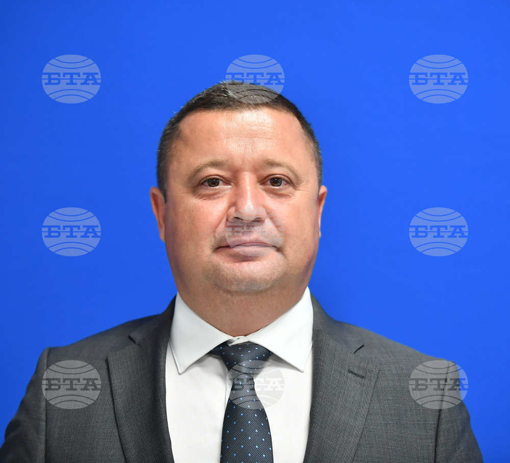 Община Лозница инвестира милиони лева по различни проекти и програми в полза на обществото, каза кметът Севгин Шукри