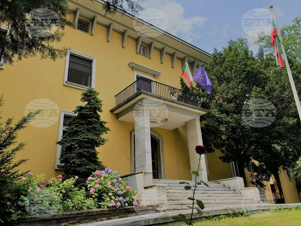 Посолството на България в Сърбия участва в благотворителен турнир по футбол в Белград