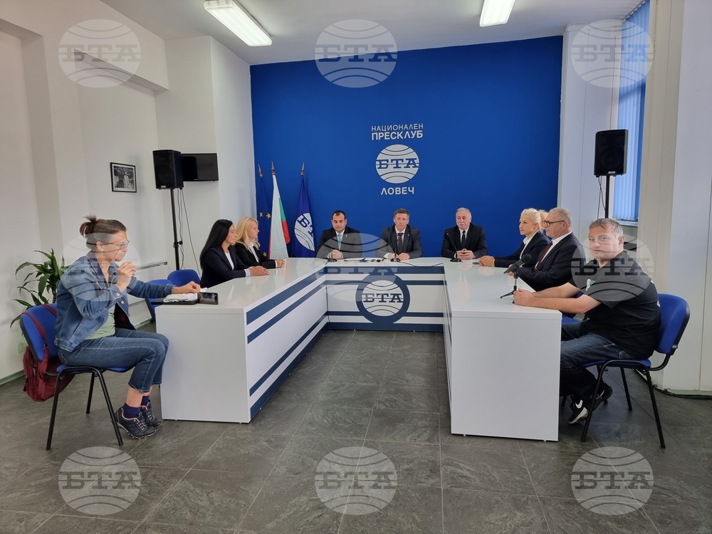 Национален пресклуб на БТА Ловеч - партия "Възраждане" - пресконференция