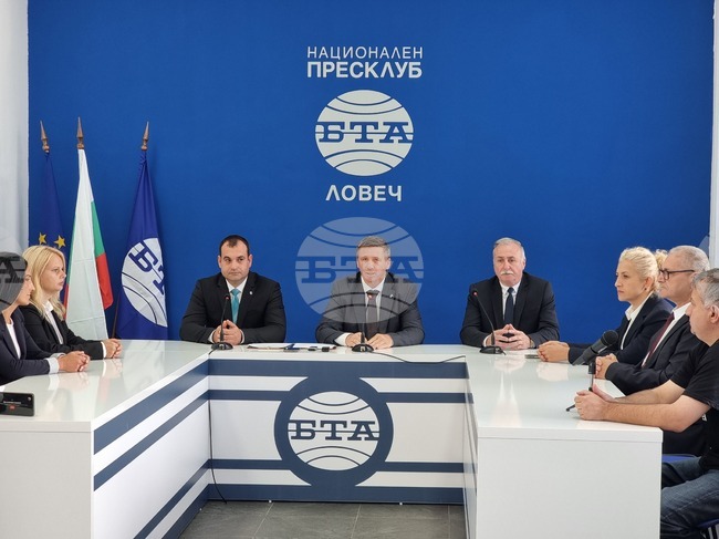 Национален пресклуб на БТА Ловеч - партия "Възраждане" - пресконференция