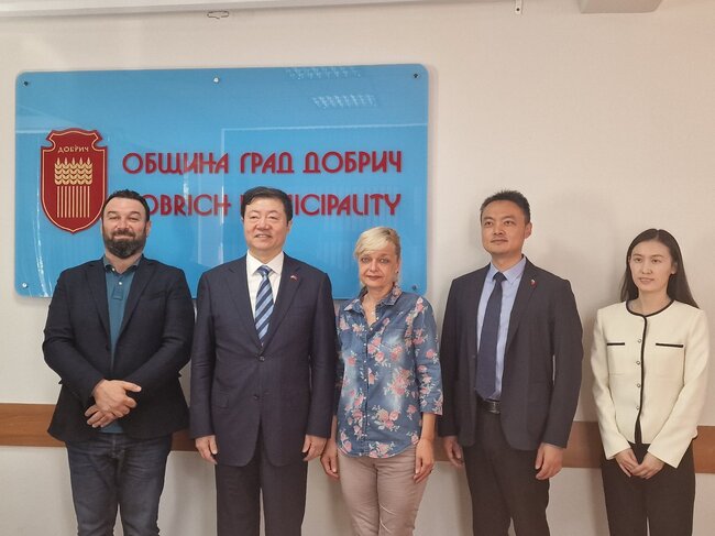 Община Добрич: Делегация от посолството на Китай посети Добрич