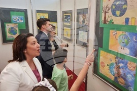 Парламент - изложба - Ден на земята