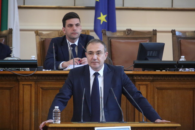 Борислав Гуцанов: Позицията на БСП е “не“ на войната и “не“ на участието в нея