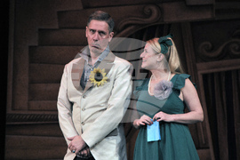 Бургас - „Службогонци“ - опера