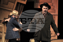 Бургас - „Службогонци“ - опера