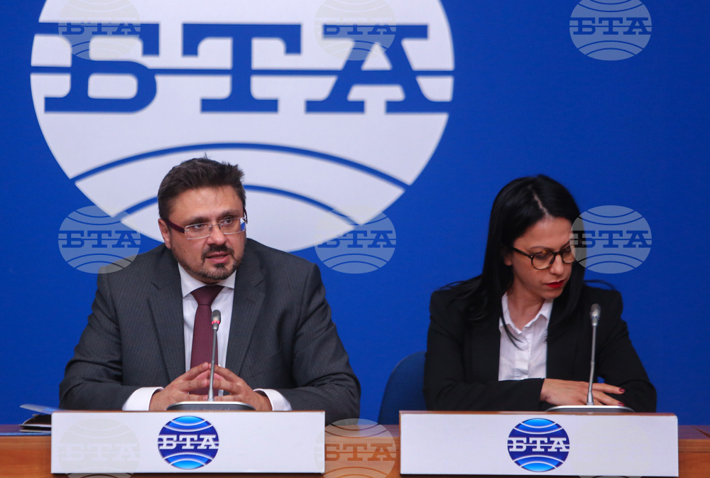 Национален пресклуб на БТА - договор - БТА - АТА - подписване