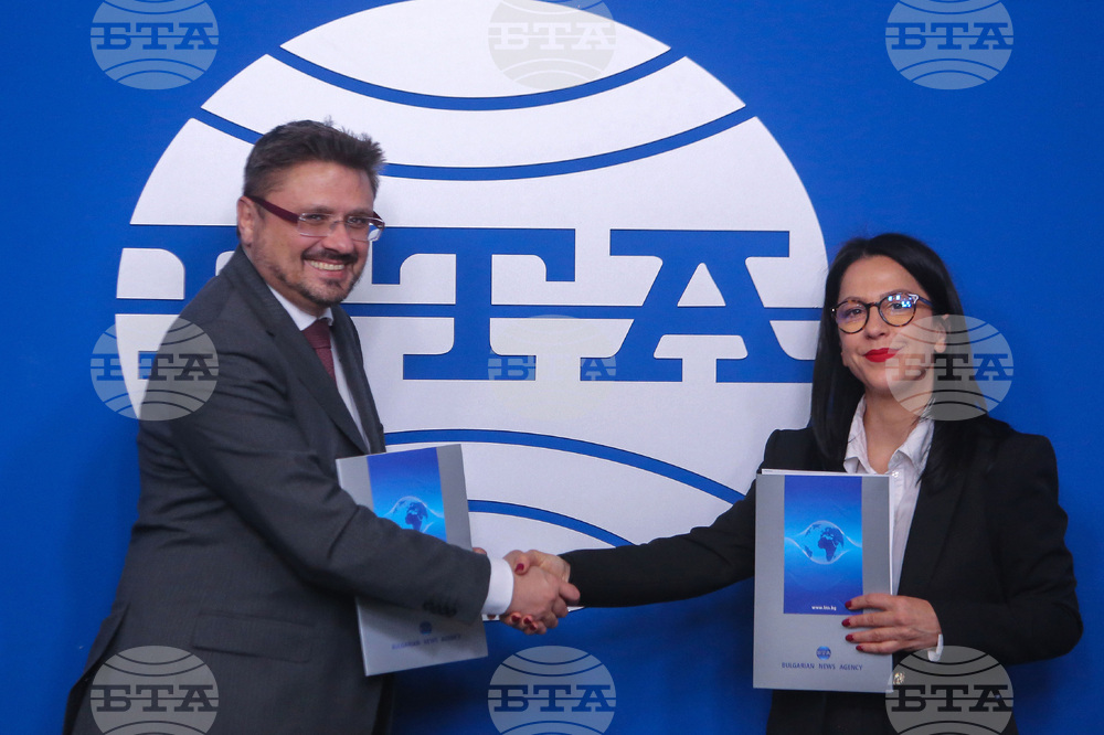 Национален пресклуб на БТА - договор - БТА - АТА - подписване